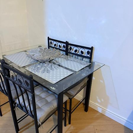 Appartements Sully Mantes-la-Jolie Kültér fotó